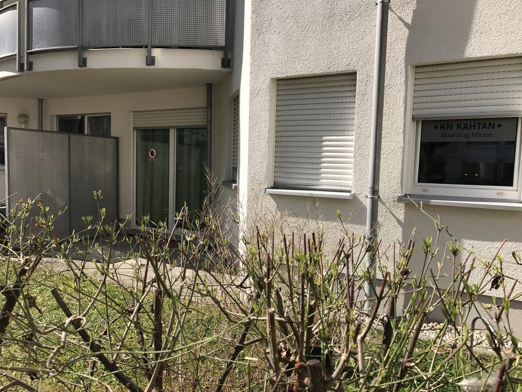 Kn Kahtan Boarding House Apartment Munchen Bagian luar foto